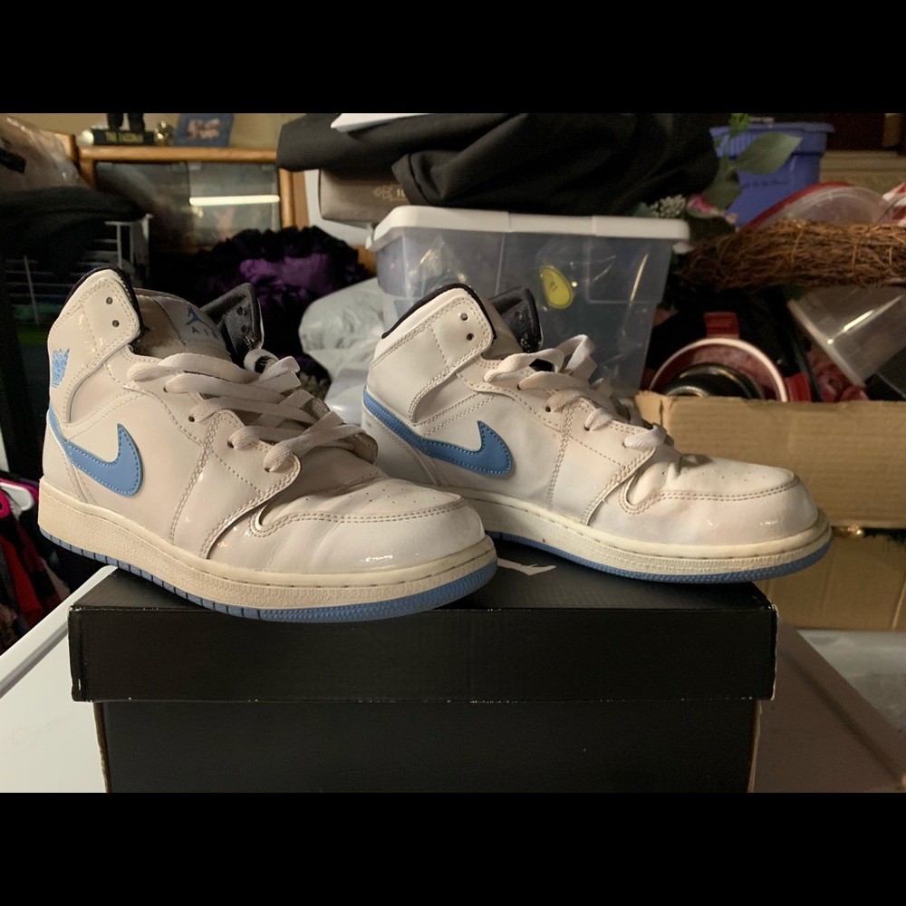 Air Jordan 1 BG